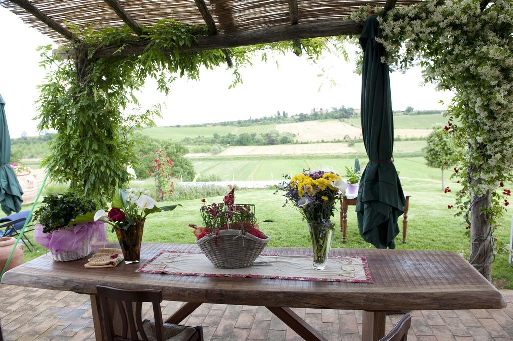 Hotel Agriturismo La Corte Dei Sogni Torrita di Siena Exterior foto